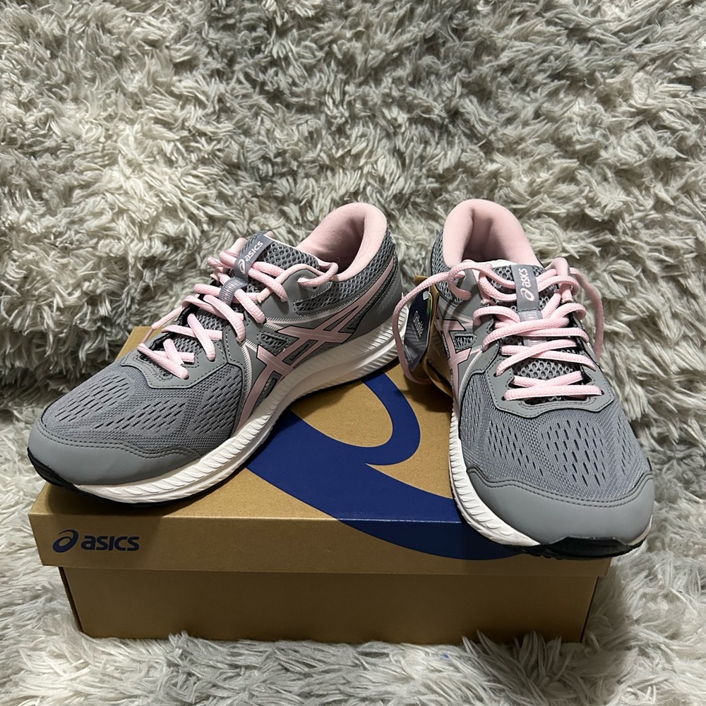 ASICS Gel Contend 7 Women's Gray and Pink Running Shoes